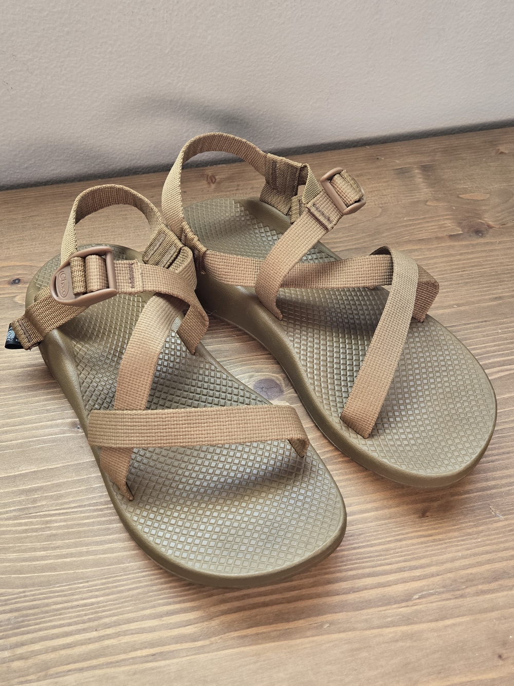 Chaco Brown/Tan Adjustable Webbing Sandals - Picture 2 of 2